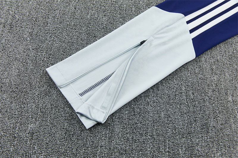 26 27 Real Madrid Tracksuit 3