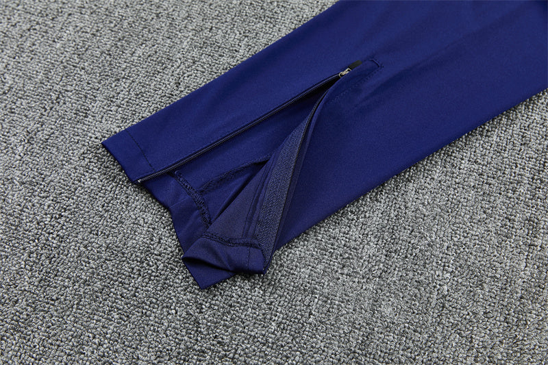 26 27 Inter Milan Tracksuit 1