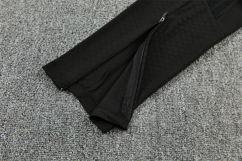 26 27 Manchester United Tracksuit 1