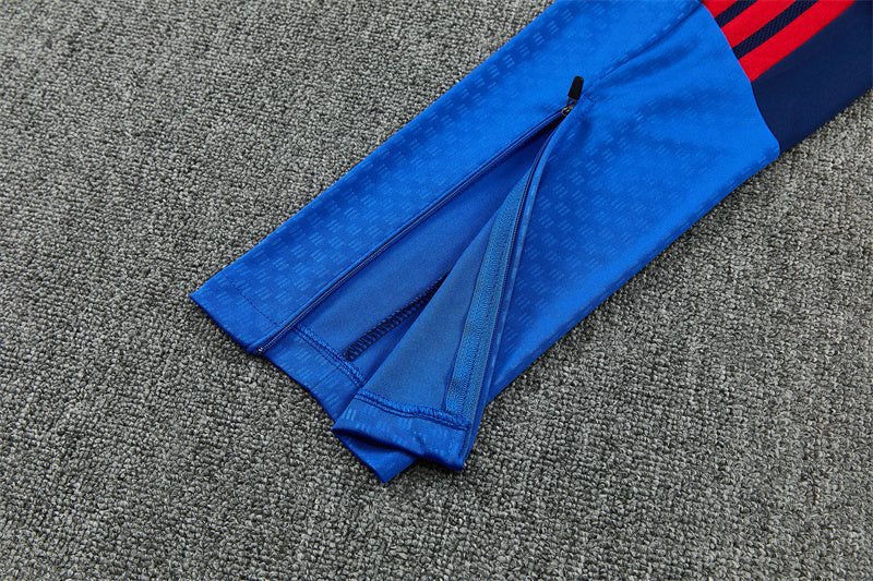 26 27 Lyon Tracksuit
