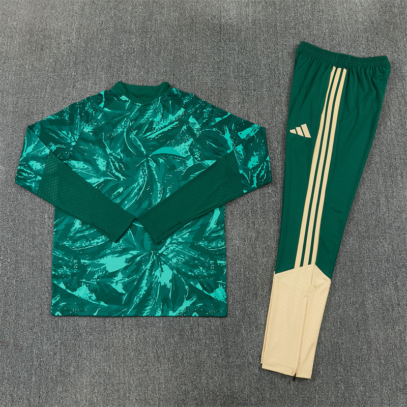 26 27 Real Madrid Tracksuit 1