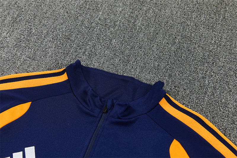 26 27 Real Madrid Tracksuit 6