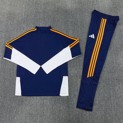 26 27 Real Madrid Tracksuit 6
