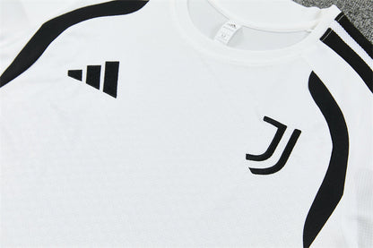 2627 Juventus short sleeve Training Kit