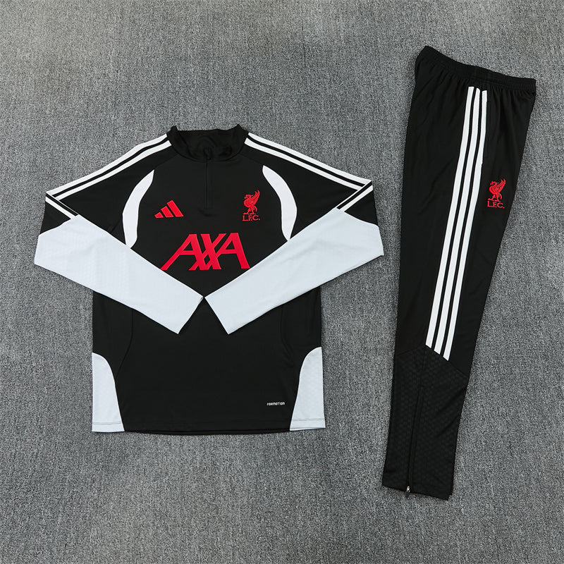 26 27 Liverpool Tracksuit 3