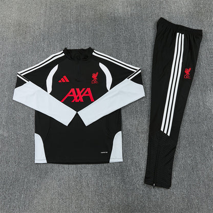 26 27 Liverpool Tracksuit 3