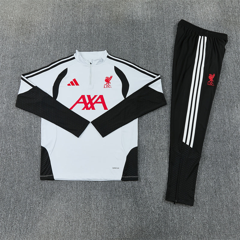 26 27 Liverpool Tracksuit 2