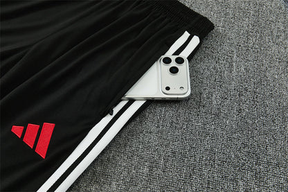 26 27 Liverpool Tracksuit 2