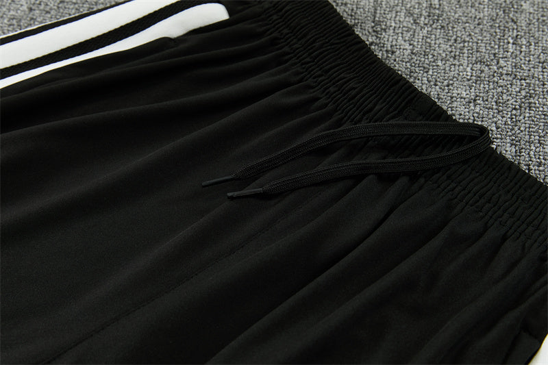 26 27 Liverpool Tracksuit 3