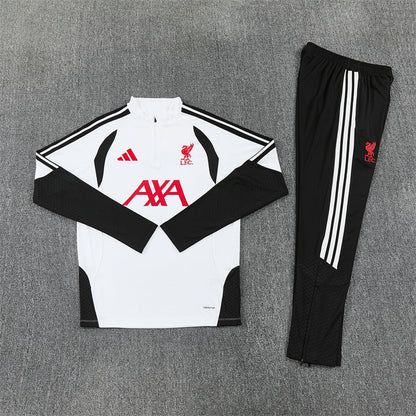26 27 Liverpool Tracksuit 1