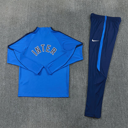 26 27 Inter Milan Tracksuit