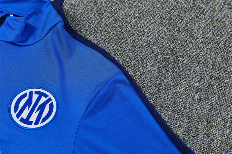 26 27 Inter Milan Tracksuit