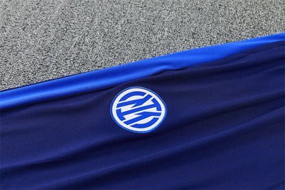 26 27 Inter Milan Tracksuit 1