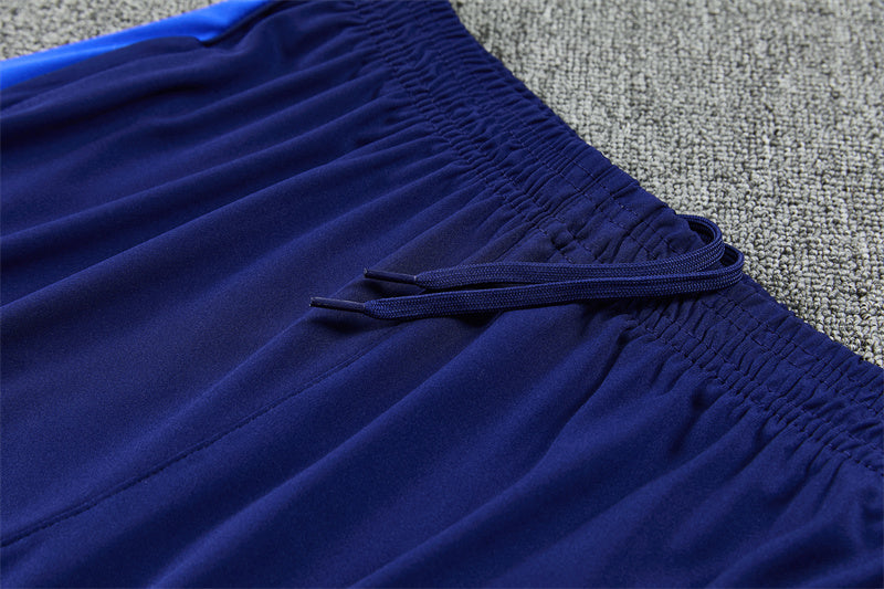 26 27 Inter Milan Tracksuit