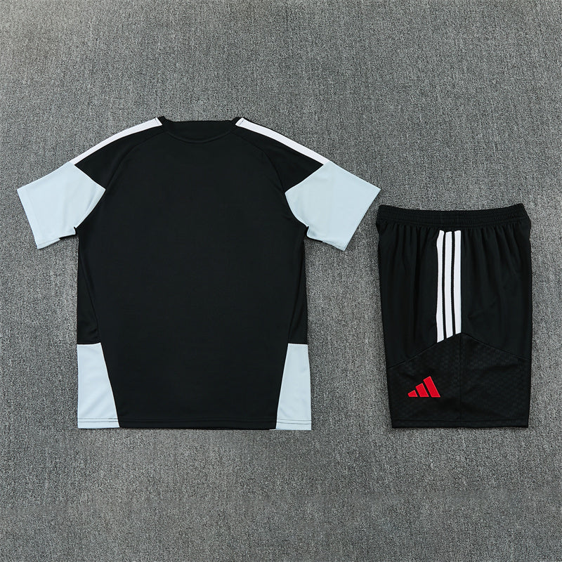 2627 Liverpool short sleeve Training Kit 3