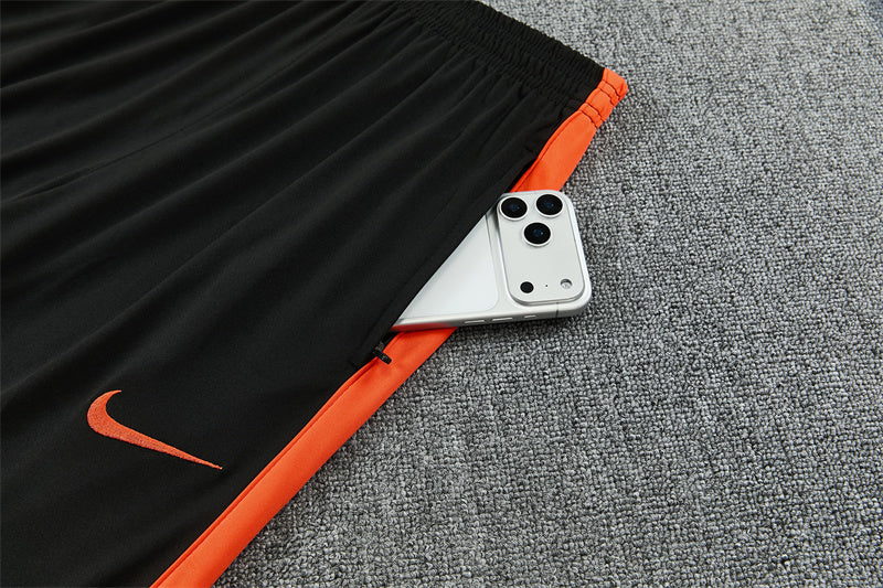 26 27 Netherlands Tracksuit 1