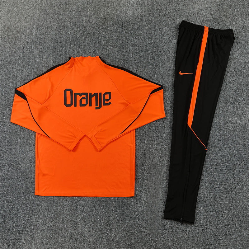 26 27 Netherlands Tracksuit 2