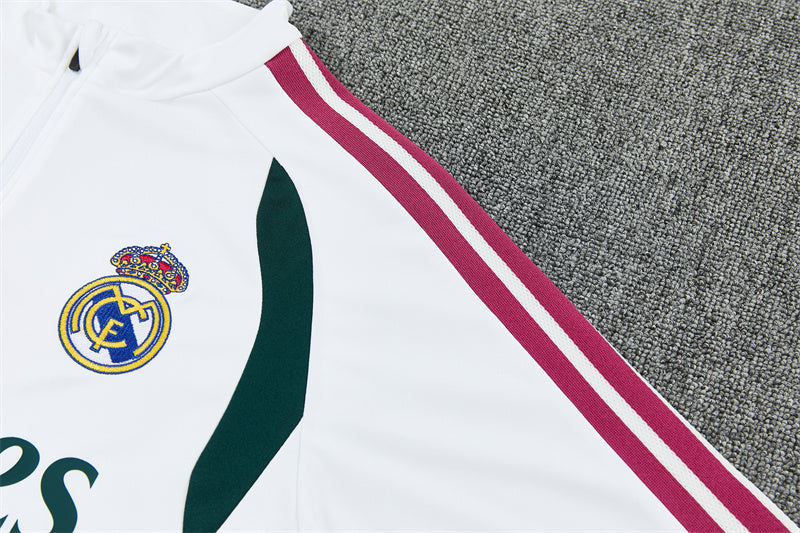 26 27 Real Madrid Tracksuit 7