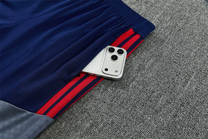 2627  Bayern short sleeve Training Kit