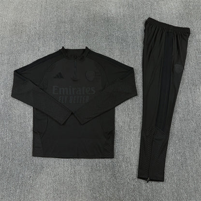 26 27 Arsenal Tracksuit 2