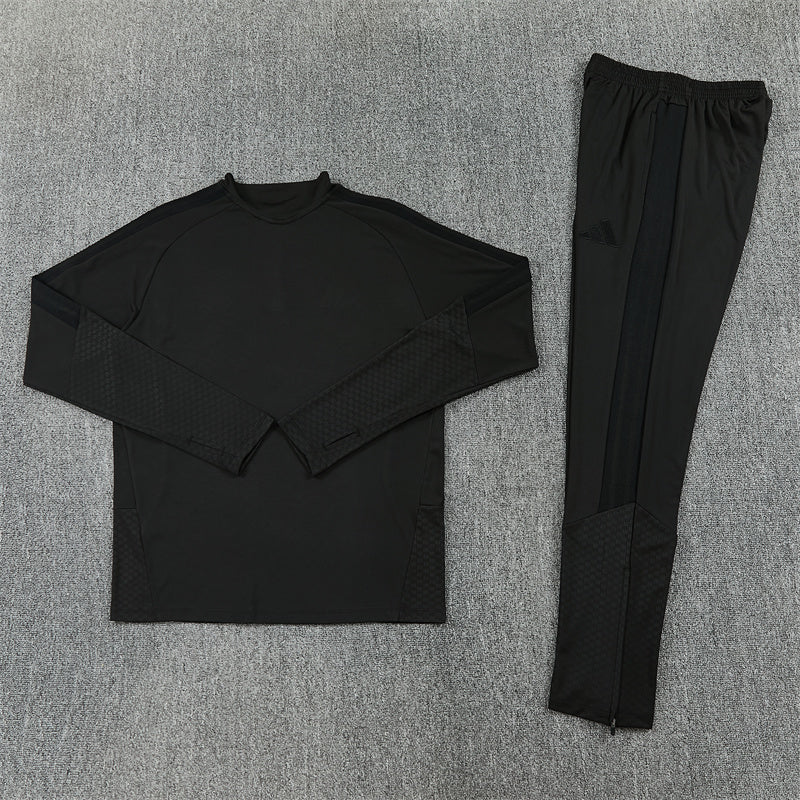 26 27 Arsenal Tracksuit 2