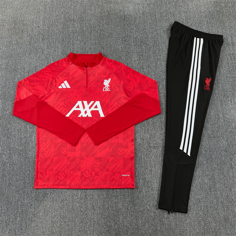 26 27 Liverpool Tracksuit 4