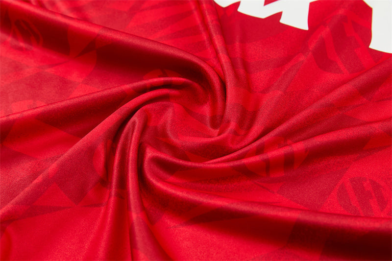 26 27 Liverpool Tracksuit 4