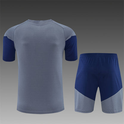 2627  Bayern short sleeve Training Kit
