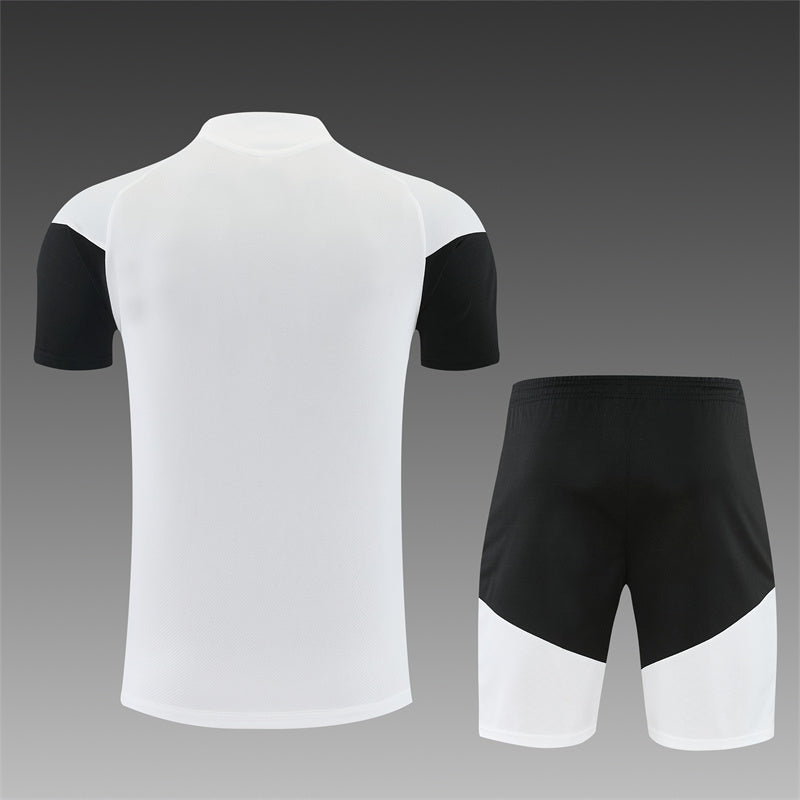 2627 Juventus short sleeve Training Kit