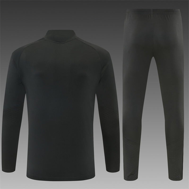 26 27 Liverpool Tracksuit