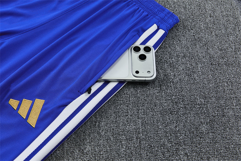 26 27 Juventus Tracksuit 2