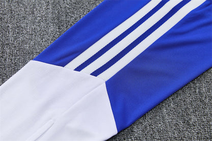 26 27 Juventus Tracksuit 2