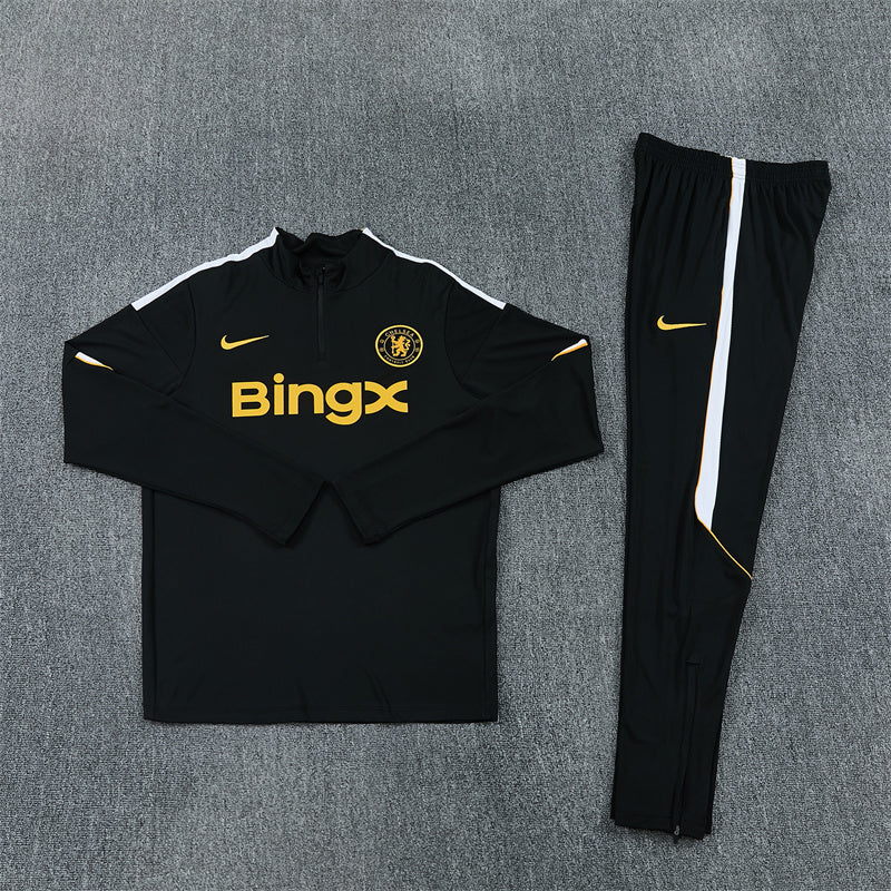 26 27 Chelsea Tracksuit 2