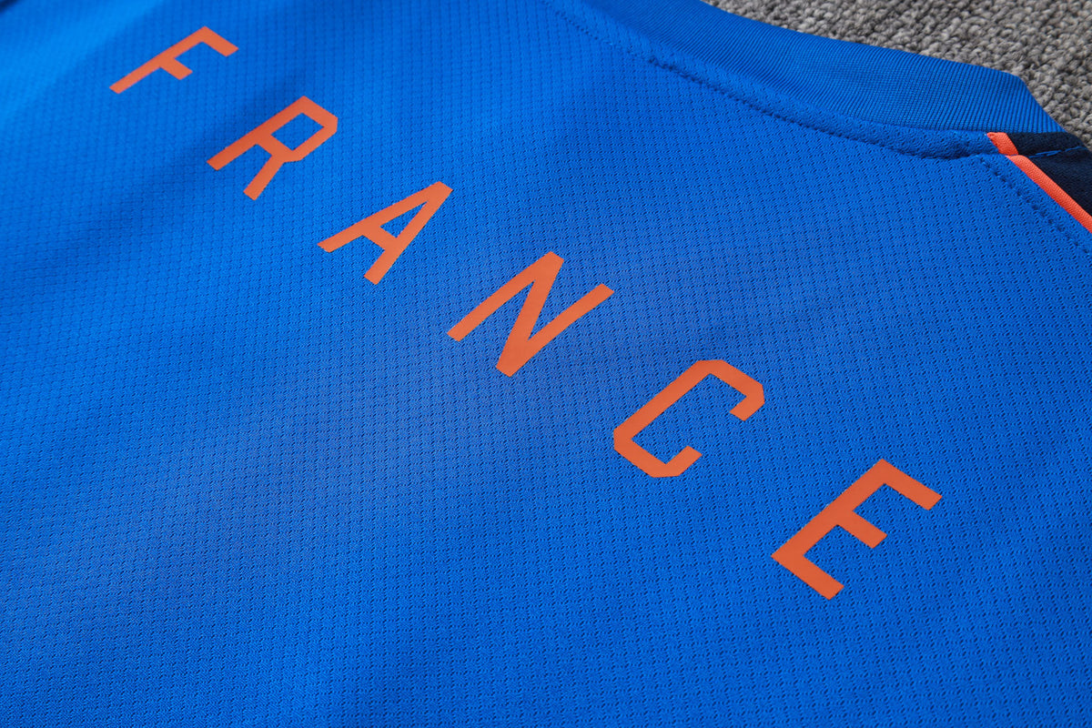 France 2627 Sleeveless Training Kit