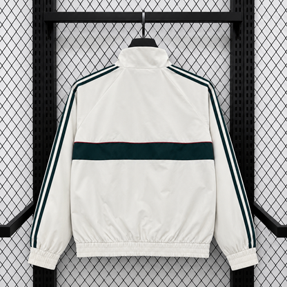 Real Madrid 26-27 models beige Windbreaker