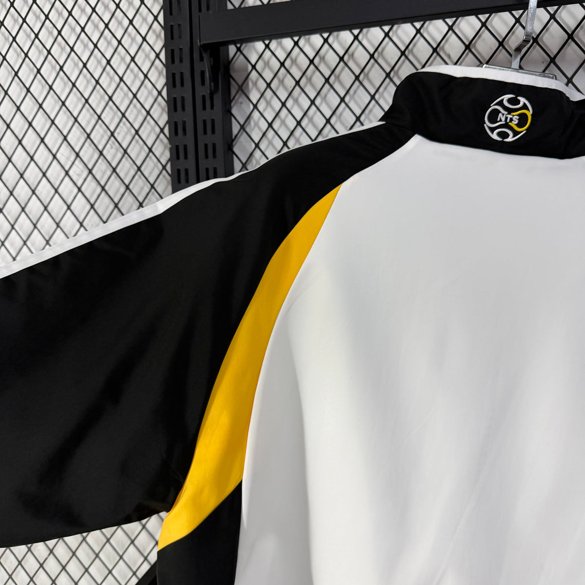 Threeleaf NTS collaboration edition Windbreaker