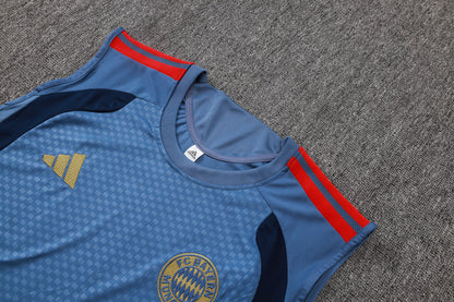 Bayern 2627 Sleeveless Training Kit  Dark green