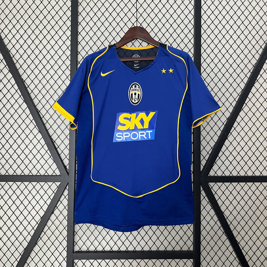 JUVENTUS 2004 - 2005 AWAY JERSEY
